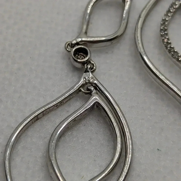 0.25tcw raindrop earrings - Picture 3 of 4